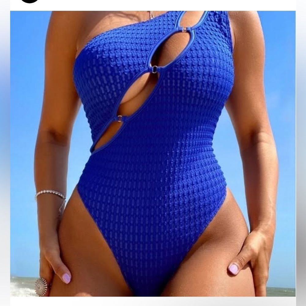 Blue Textured One Piece Swimsuit with Asymmetrical Cutout